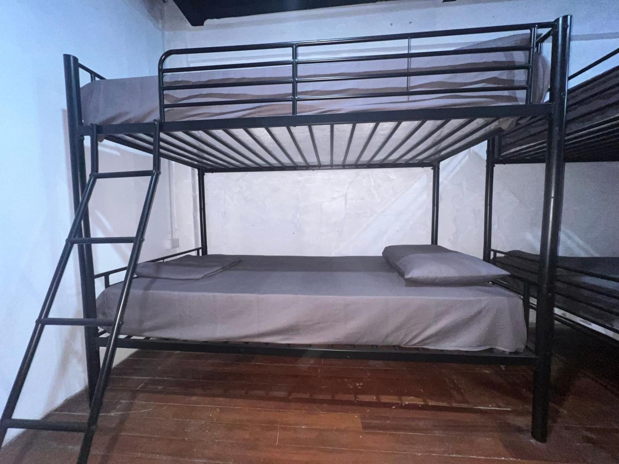 Patong Adventure Hostel Exterior photo